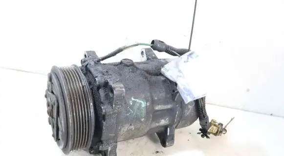 Peugeot 206 Air conditioning (A/C) compressor (pump)