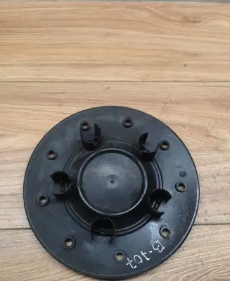Volkswagen Caddy Original wheel cap 2K0601149