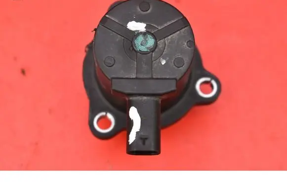Hyundai Tucson JM Vacuum valve 39450-2M400