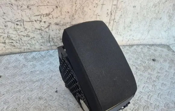 Skoda Octavia Mk2 (1Z) Armrest 1Z0864207D 3T0864207B