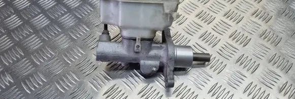 Volkswagen Caddy Master brake cylinder 1K1611301D