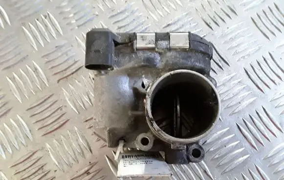 Renault Laguna III Throttle valve 8200330810E H8200330812 0281002681