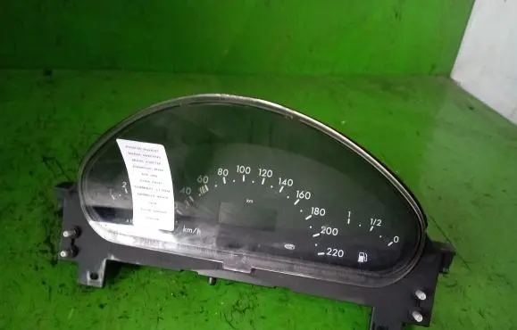 Mercedes-Benz A W168 Speedometer (instrument cluster)