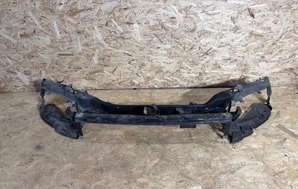 Volvo S40 Radiator support slam panel bracket 