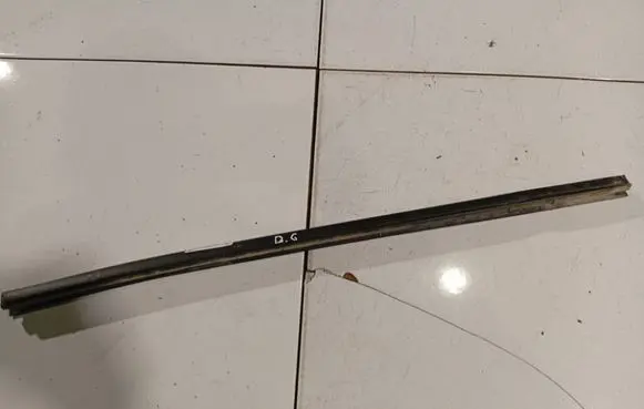 Renault Espace - Grand espace IV Rear door glass trim molding 