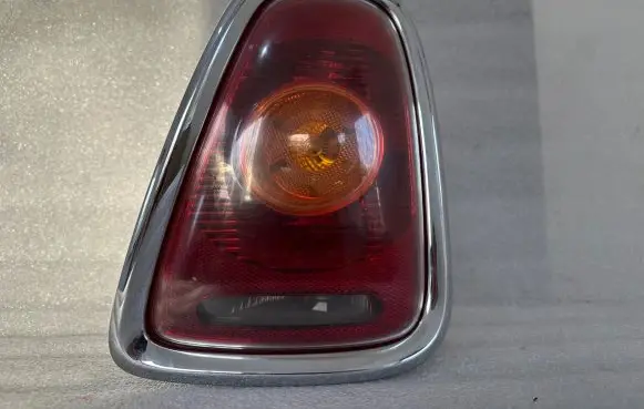 Mini One - Cooper Coupe R56 Rear/tail lights 2757012 2757010