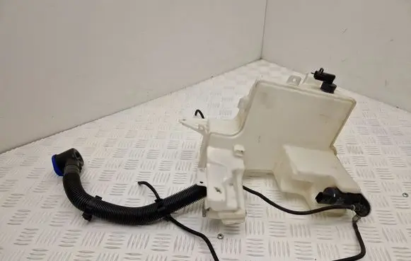 Ford Focus Windshield washer fluid reservoir/tank JX7B17B613AF JX7B17K624AA