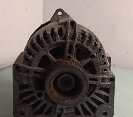 Renault Megane II Generator/alternator 8200290215 C02225