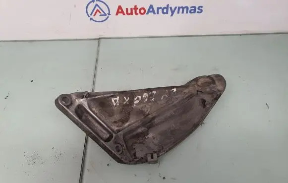 BMW 5 E60 E61 Engine mounting bracket 6771069 22116771069