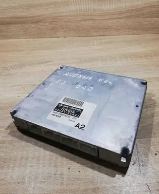 Toyota Avensis T250 Engine control unit/module ECU 8966105A21 MB1758008340