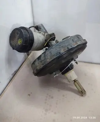 Volvo S40, V40 Brake booster 30884422