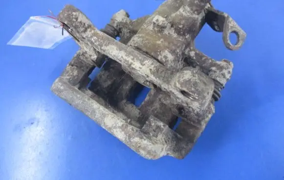 Opel Vivaro Rear brake caliper
