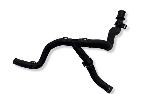 Volkswagen PASSAT B5.5 Engine coolant pipe/hose 