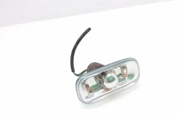 Audi A4 S4 B7 8E 8H Front fender indicator light 8E0949127