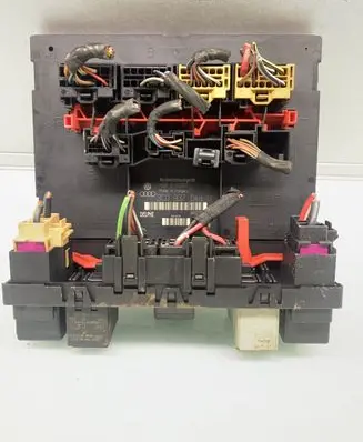 Volkswagen PASSAT B6 Comfort/convenience module 3C0937049H
