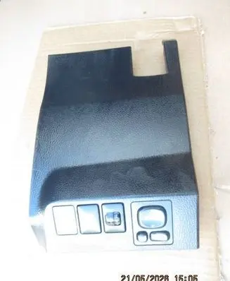 Toyota RAV 4 (XA20) Mirror switch trim 5554542040