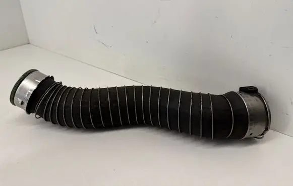 BMW X1 E84 Intercooler hose/pipe 11617823887 7823887