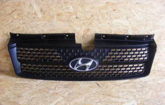 Hyundai Matrix Front bumper upper radiator grill