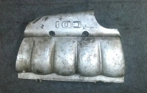 Mercedes-Benz E W210 Engine cover (trim) a6110100467