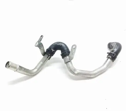 Coolant pipe/hose