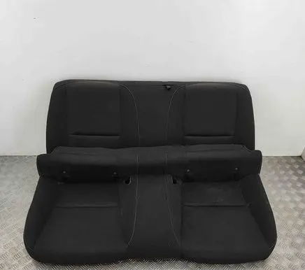 Chevrolet Camaro Rear seat 20967444 1560086