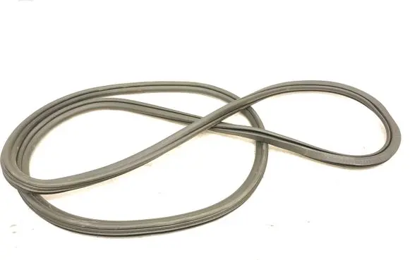 Porsche Macan (95B) Front door rubber seal 95B831721