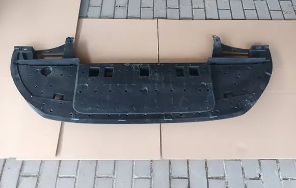 Citroen DS9 Engine splash shield/under tray 9823474580