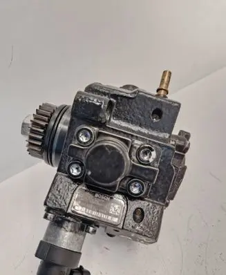 Renault Laguna III Fuel injection high pressure pump 0445010223 9150296 8200690744