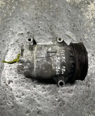 Renault Scenic II - Grand scenic II Air conditioning (A/C) compressor (pump) 8200678499