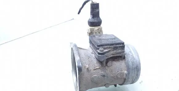 Volkswagen PASSAT B4 Mass air flow meter 037906461B