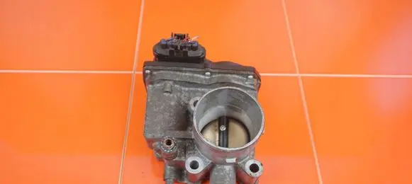 Suzuki Grand Vitara II Throttle body valve 20MB9