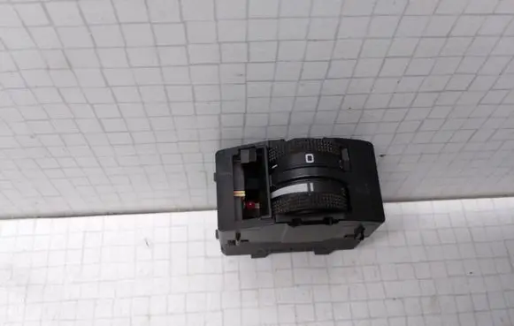 Audi A6 S6 C5 4B Headlight level height control switch 4B0919094A 04052211