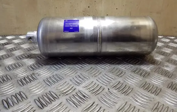 Volvo XC90 Air suspension tank/reservoir 31360728
