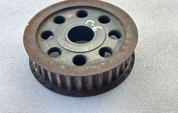 Audi A6 S6 C6 4F Camshaft pulley/ VANOS 059109105C