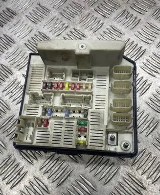 Renault Scenic II - Grand scenic II Fuse module 519159073 7180240596