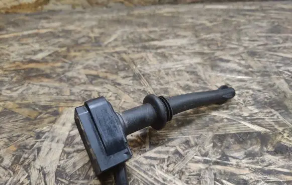 Jaguar XJL High voltage ignition coil 8W9312A366DA