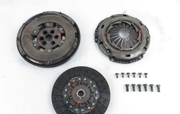 Seat Ibiza III (6L) Dual mass flywheel 324030210 124032110 415065410