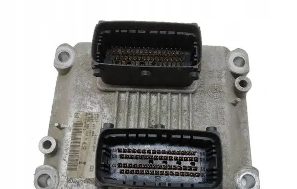 Fiat Punto Evo Engine control unit/module 261207904
