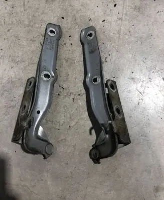 Volkswagen Scirocco Engine bonnet/hood hinges 1K8823302E 1K8823301E