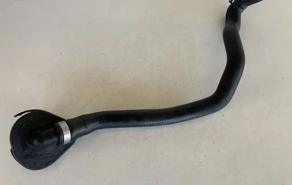 Audi A4 S4 B9 Engine coolant pipe/hose 8W1819350B
