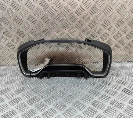 Dashboard trim