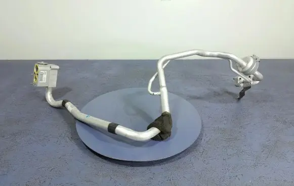 Volvo S90, V90 Air conditioning (A/C) pipe/hose 31369750