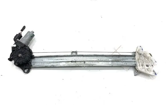Honda HR-V Front door window regulator with motor