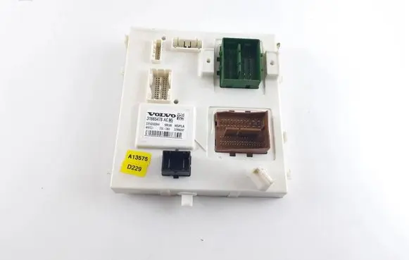 Volvo XC90 Comfort/convenience module 31665478AC 31665478 82432844