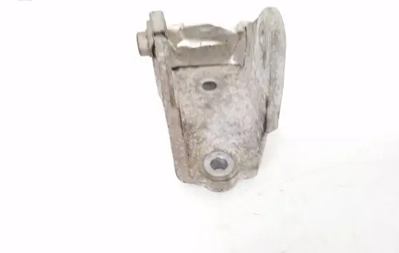 Jeep Compass Gearbox mounting bracket
