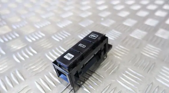 Toyota Prius+ (ZVW40) A set of switches 8497047010