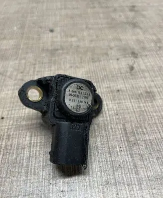 Mercedes-Benz C W203 Air pressure sensor A0061531528 0261230144