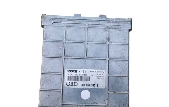 Audi A4 S4 B5 8D Engine control unit/module 8D0907557B 0261203554