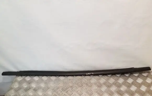 Citroen C8 Door glass trim 