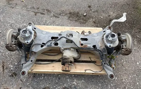 Volvo XC70 Rear axle beam with reductor 30680440